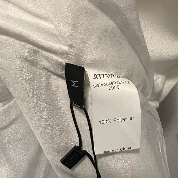 NWT Motf structured sleeveless cowl neck white tank - zip back - Picture 4 of 10